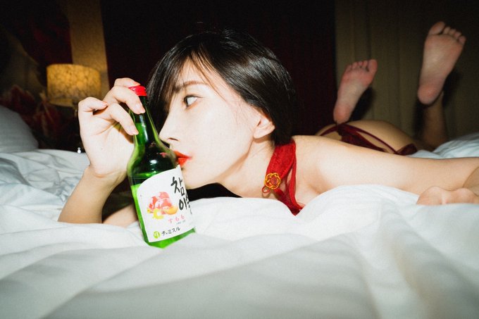 文武双全！D罩杯性感美艳大姐姐“橘奏海”魅惑气质喷发、自曝拥长刀、剑道段位！
