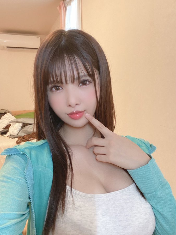 改名复出!H罩杯长腿美女“绿川雅”闪电引退沈寂3个月改名“MIYABI”重生!