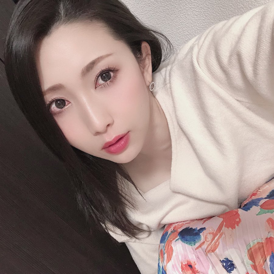 妩媚气质!F罩杯巨乳大姐姐“妃光莉”推特上万追踪还有激辣福利照!