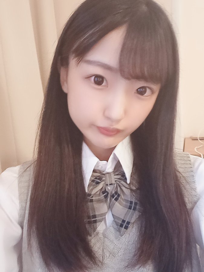 性感单眼皮!雪白F罩杯纤细美少女“夏爱梓”移籍事务所改名再战!