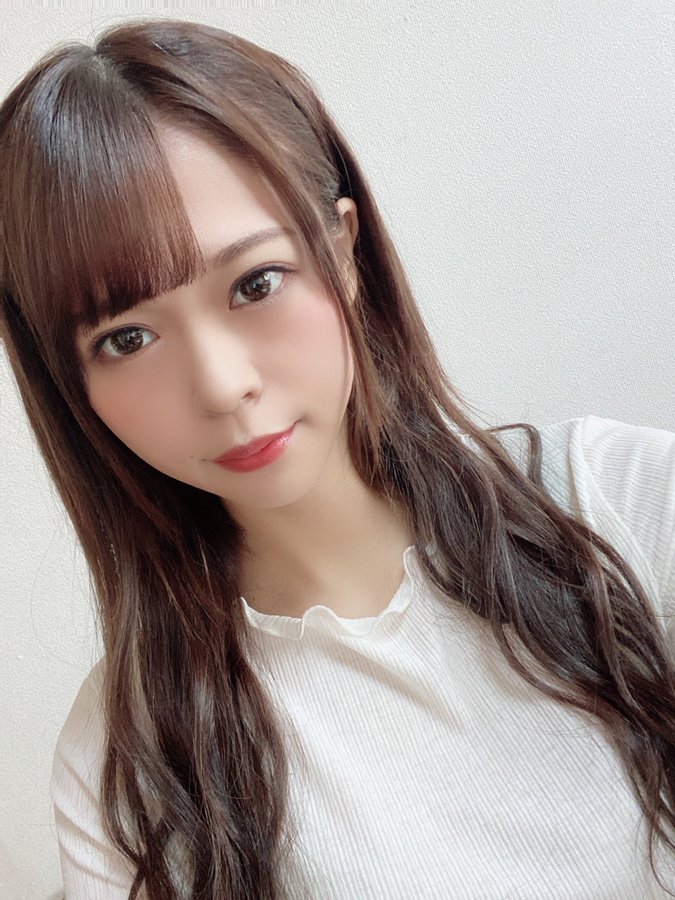 168公分长腿!E罩杯美少女“乃木野野花”是半年前那位药学系女大生!