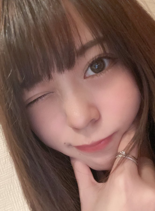 168公分长腿!E罩杯美少女“乃木野野花”是半年前那位药学系女大生!