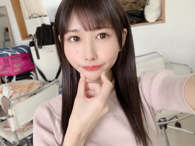 白皙可爱！B罩杯微乳美少女“橘雏乃”出道自曝全因前男友早泄无法满足！
