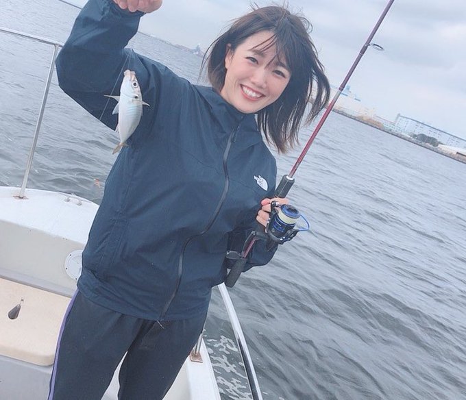 上万追踪!界令和第一位J罩杯神乳“佐知子”开玩抖音!