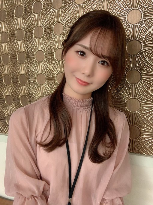 2个月没发片!S1最强20万追踪火辣小恶魔“坂道美瑠”移籍改名“miru”再出发!