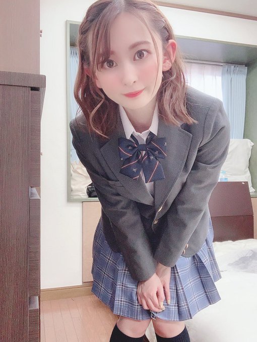 重回片场! 火辣F奶美少女“梓光莉”重披战袍完全零违和!
