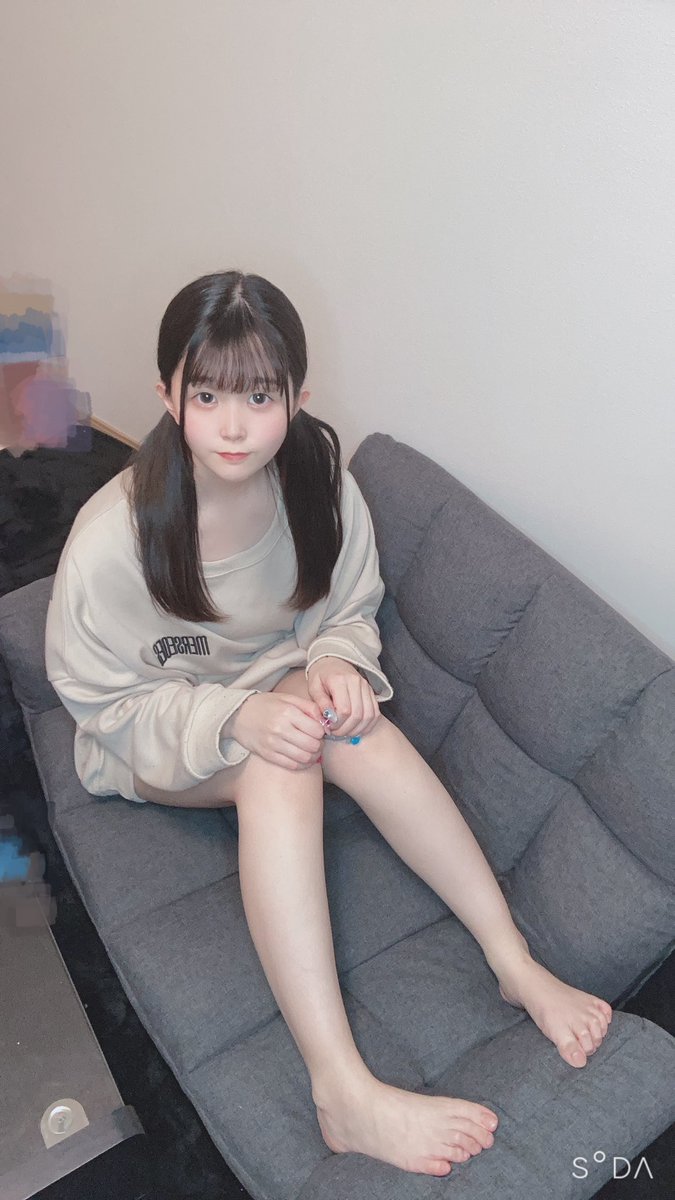 清纯甜美!E罩杯娇嫩女大生“绀野美衣奈”出道想体验真正的绝顶!