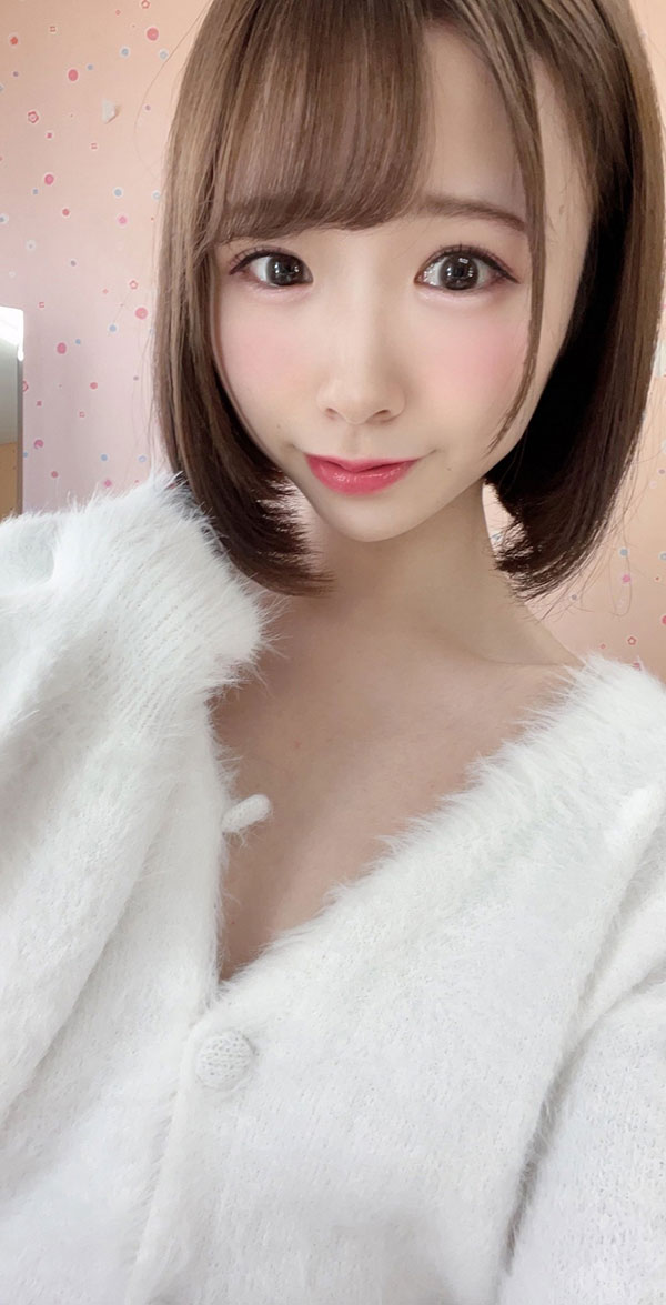 多益800分!雪嫩高学历女大生“真白美生”因疫情寂寞难耐出道!
