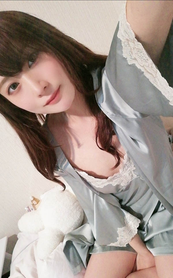隐藏版素人新人!雪白微乳美女“廿楽真理”身兼看护师出道!