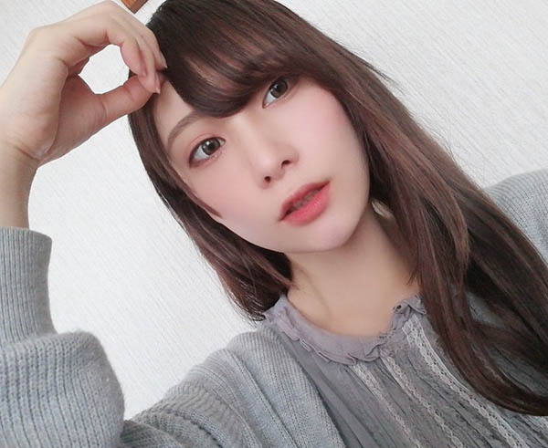 隐藏版素人新人!雪白微乳美女“廿楽真理”身兼看护师出道!