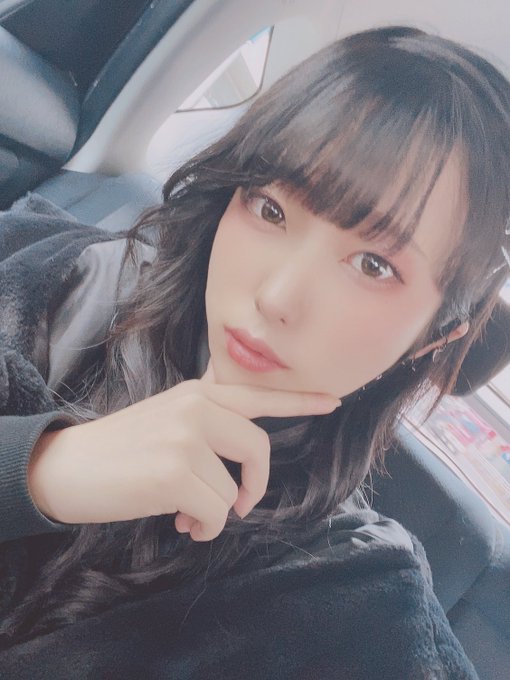 为筹搬家费用下海?! 23岁长腿贫乳美少女“日泉舞香”!