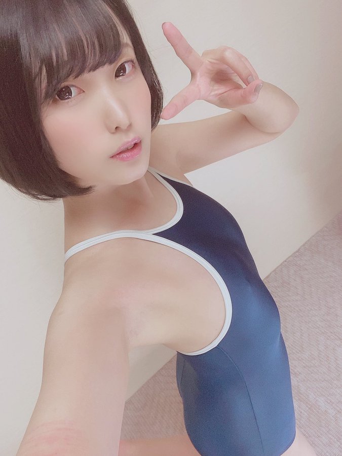 为筹搬家费用下海?! 23岁长腿贫乳美少女“日泉舞香”!