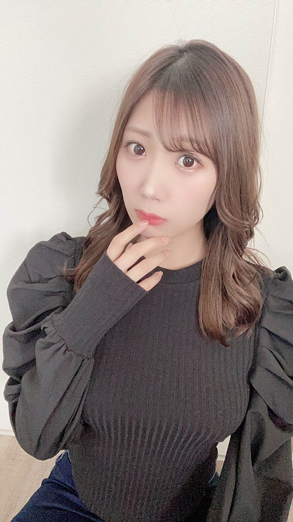 黄金美脚! F罩杯前赛车皇后“北乃优奈”不甘于人妻、出道!