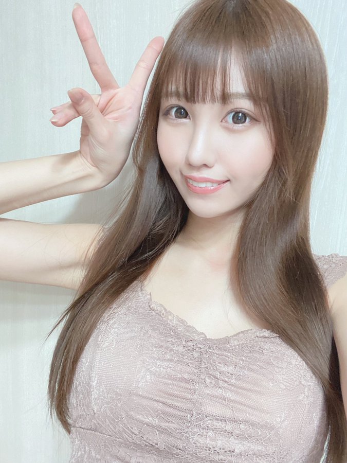 泳装比赛后冠! F罩杯巨乳美少女“朝日奈华莲”出道大秀冠军级身材!