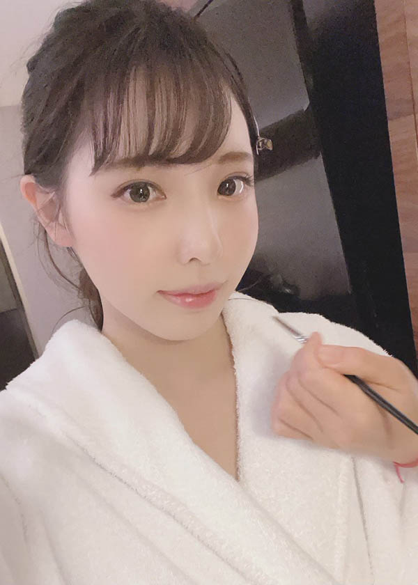 和服老店千金! C罩杯气质美少女「白桃花」忘不了拍摄时的快感再次上京拍片!