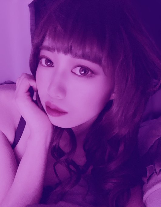 巨人级! 180公分高日菲混血美女「木下玛莉润」出道,还是年收高达1300万的女强人?!