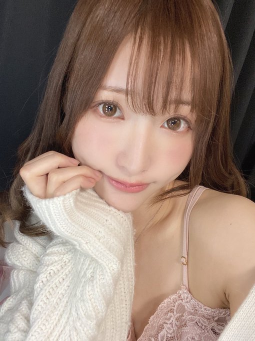 买下天使萌?! 偶像级美少女「天使萌」本人监制相似度极高情趣娃娃、要价2.5万人民币!
