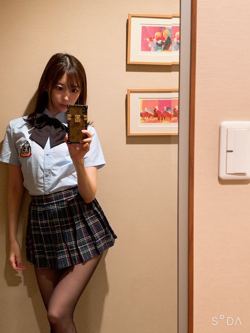 不受时间束缚! 31岁冻龄美少女「黒川菫」水手服扮相零死角!