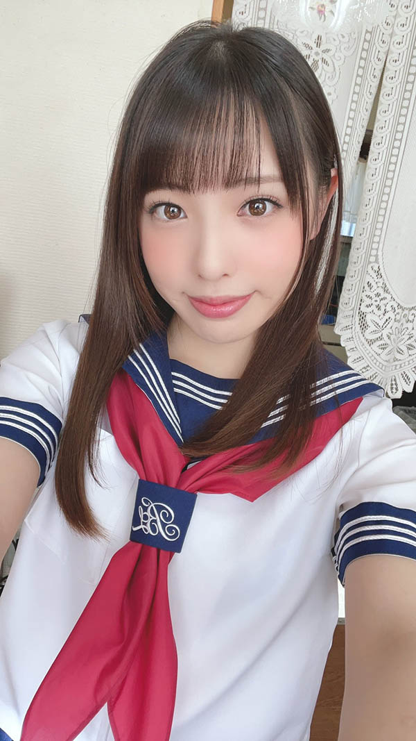 和服老店千金! C罩杯白净美少女「白桃花」出道自曝:高二就决定好了。