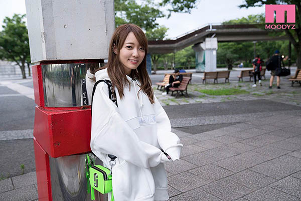 娇小可爱! 小只马美少女新人「雨宫萌奈」公开体重秘密,粉丝傻问:是体温吗?