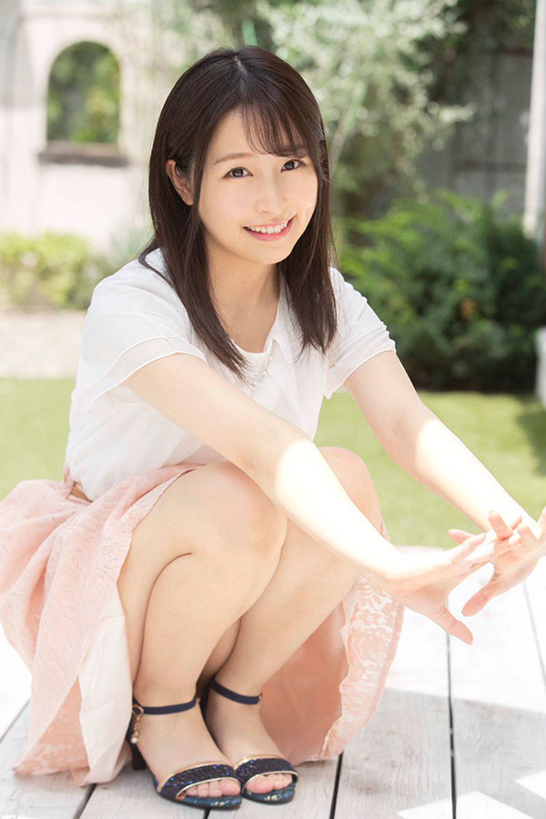 酥麻甜美声线！ D罩杯美女主播「成田紬」出道！