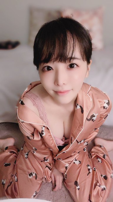 超火辣开胸洋装! G罩杯气质新人女优「三宫椿」庆推特2万追踪福利照洗版啦!