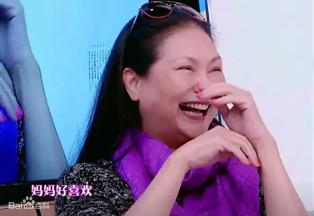 简直辣眼睛！！！台媒曝陈建州全裸骚扰S妈