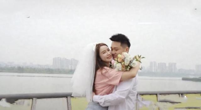 网红张大奕官宣结婚