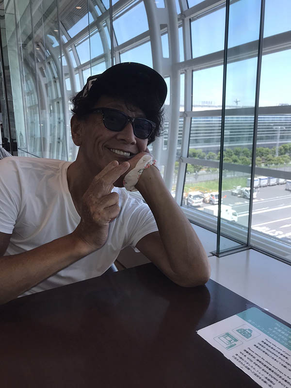 64岁加藤鹰自爆五年没做爱！实测金手指「20秒160下」宝刀未老