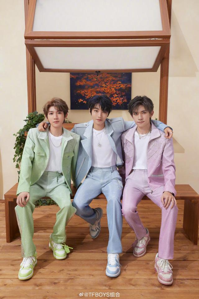 粉丝戴头纱去见TFBOYS 都是女孩子最美好的回忆