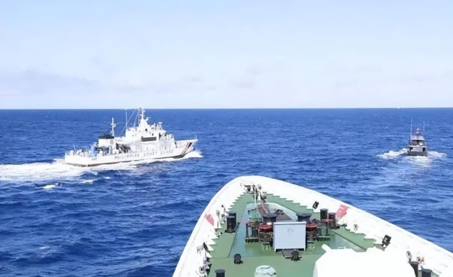 中国水炮vs美国嘴炮，菲海警遭打击后，美搬出条约威胁对华摊牌？