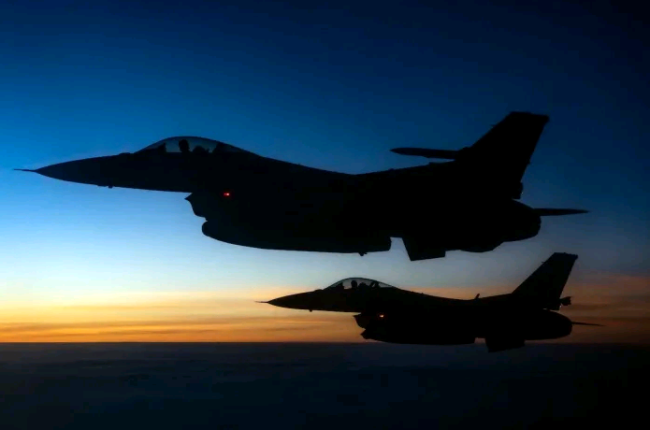 “枭龙”还是F-16？乌克兰空军的未来，竟然扯上中国