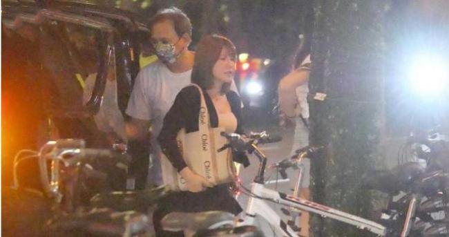 小S深夜力证婚姻幸福 老公许雅钧为其准备大餐