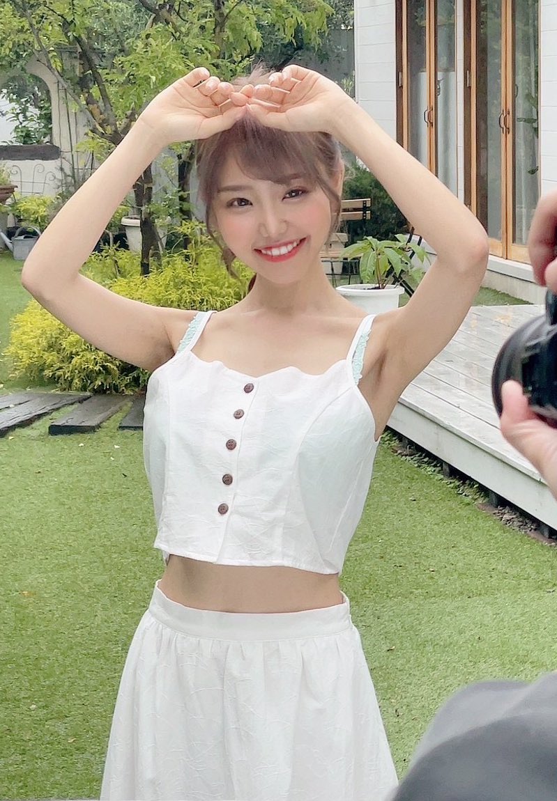 下海目标是带给全日本人笑容！F奶超新星美少女「观月爱菜」参上