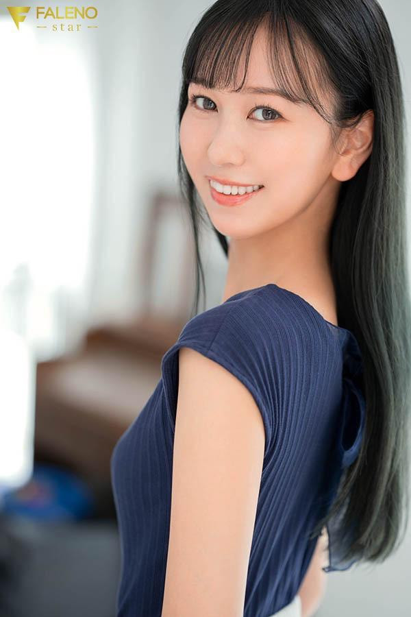 山岸逢花接班人登场？从小学芭蕾钢琴 172cm「骨感主播」下海了！