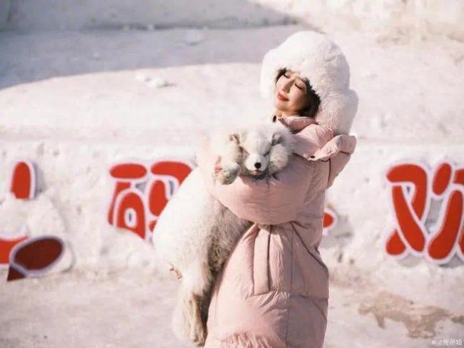 佟丽娅分享雪景美照 笑容甜美宛如梦中情人