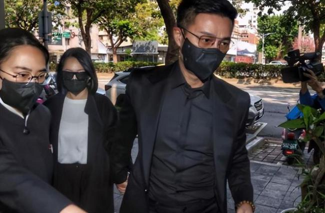小S因公公去世将停工一周 葬礼结束后预计下周复工