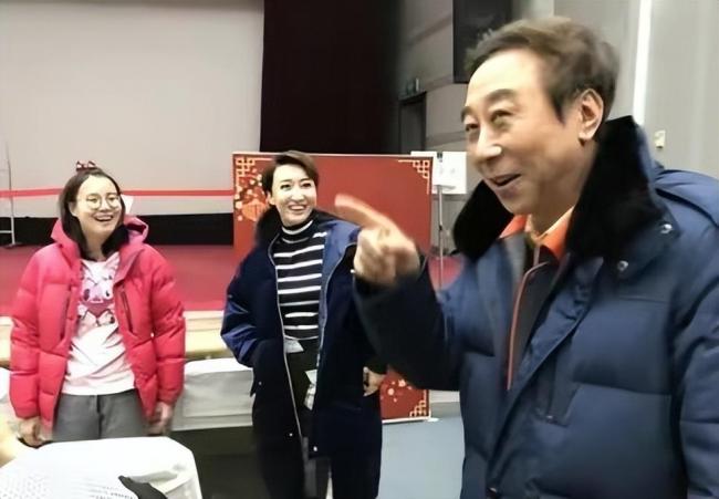 著名相声演员冯巩低调40年的老婆 没想到竟然是她