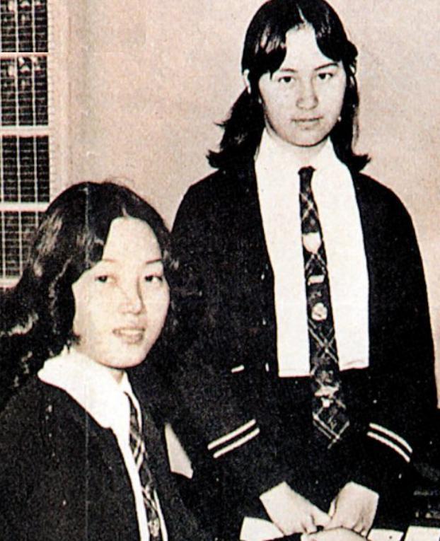何超琼和父亲何鸿燊旧照公开：1969年住豪宅