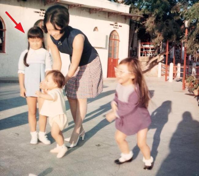 何超琼和父亲何鸿燊旧照公开：1969年住豪宅