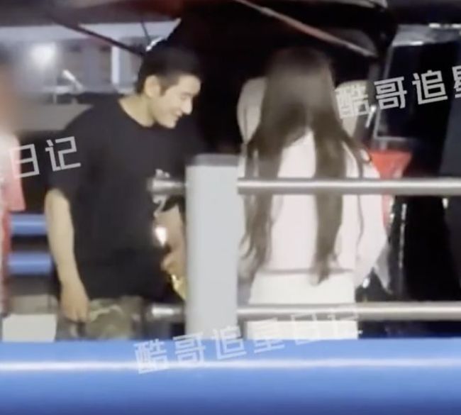 好事接近？黄晓明叶珂互动难掩甜蜜浪漫
