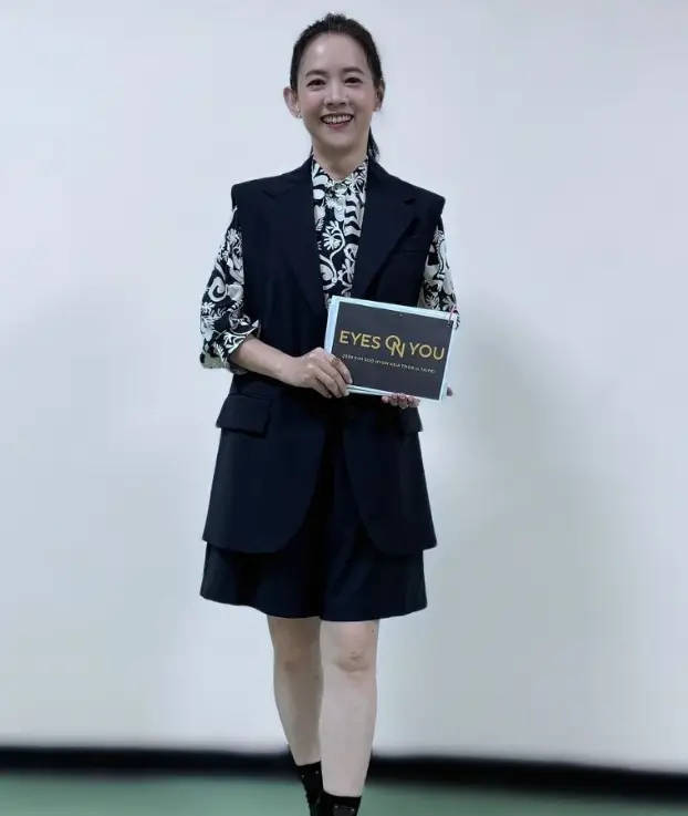 曾宝仪称与金秀贤拥抱 透露他身上很香