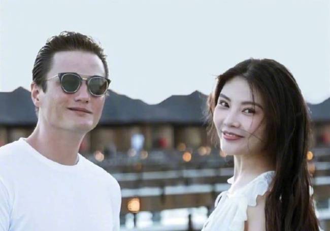 徐冬冬回应和尹子维被称为“史密斯夫妇”