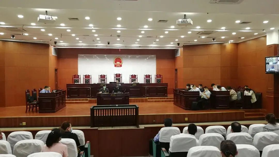 杭州19人因套路贷受审:涉两起案件 将择期宣判