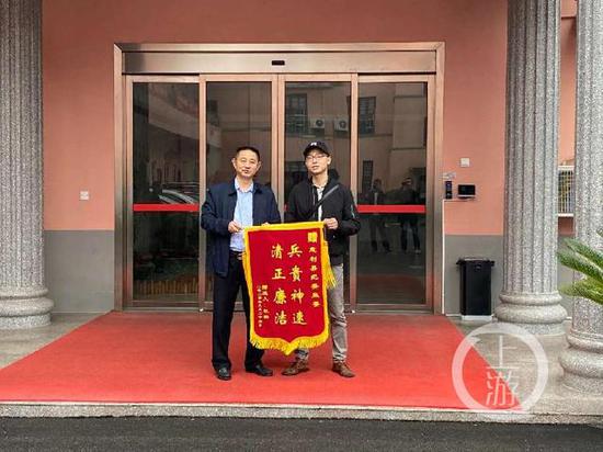公安局辅警涉贪污罪被批捕