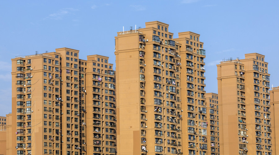 不居住可以不交物业管理费吗?物业费多久不交会起诉?