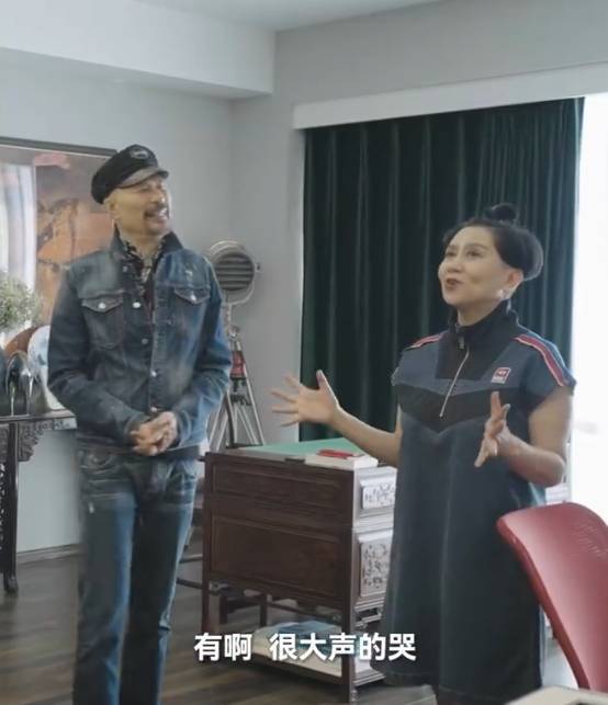 徐锦江因儿子离家拍戏而伤心 妻子称其很大声地哭