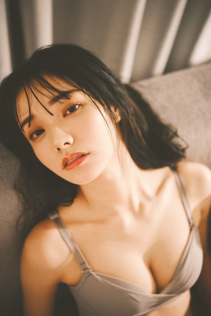 宫下玲奈：三年前拖着一个行李箱来到东京拍片的选择是对的！ ... ...