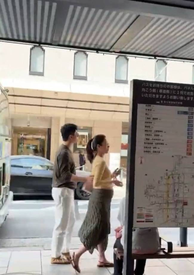 杨采钰现任男友身份疑曝光！年轻帅气又多金