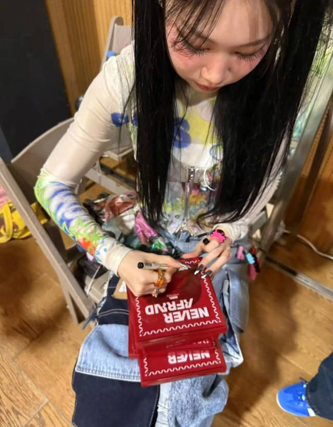 小沈阳女儿回应出道！此前因专辑售卖遇冷引热议